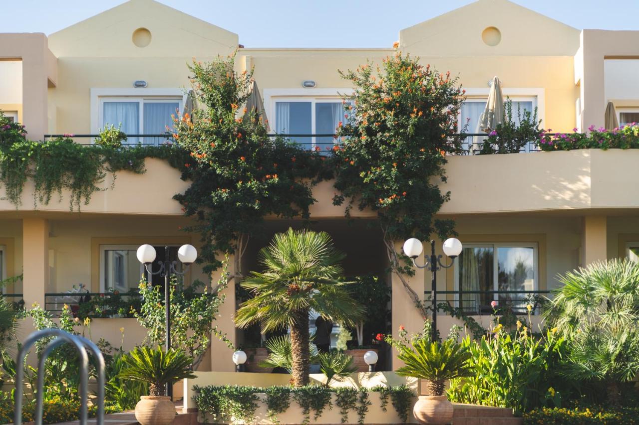 Helios Apartments カト・ダラトソ エクステリア 写真