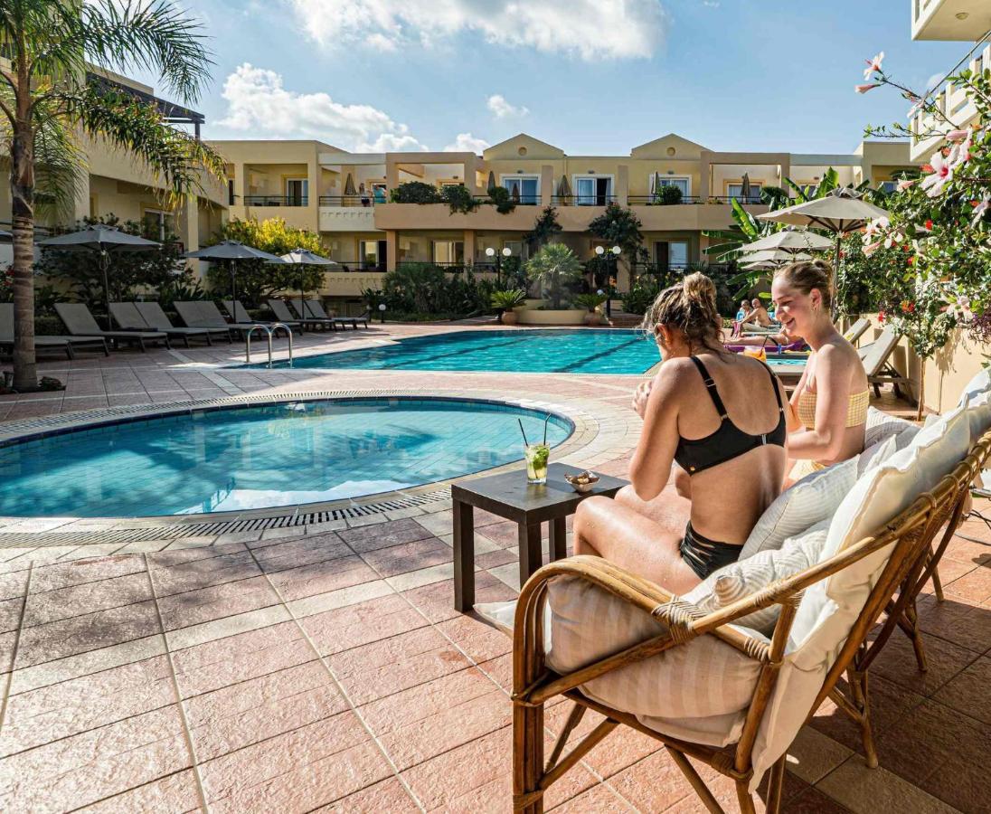 Helios Apartments カト・ダラトソ エクステリア 写真
