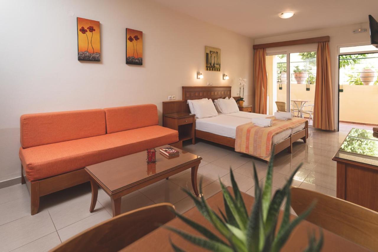 Helios Apartments カト・ダラトソ 部屋 写真