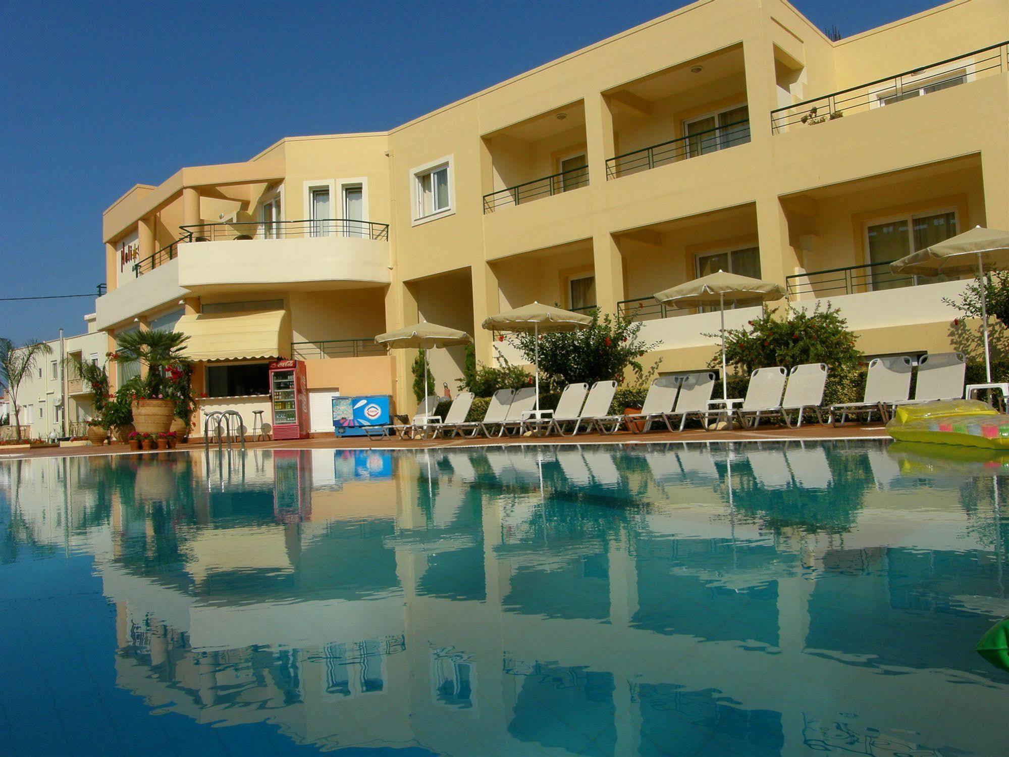Helios Apartments カト・ダラトソ エクステリア 写真
