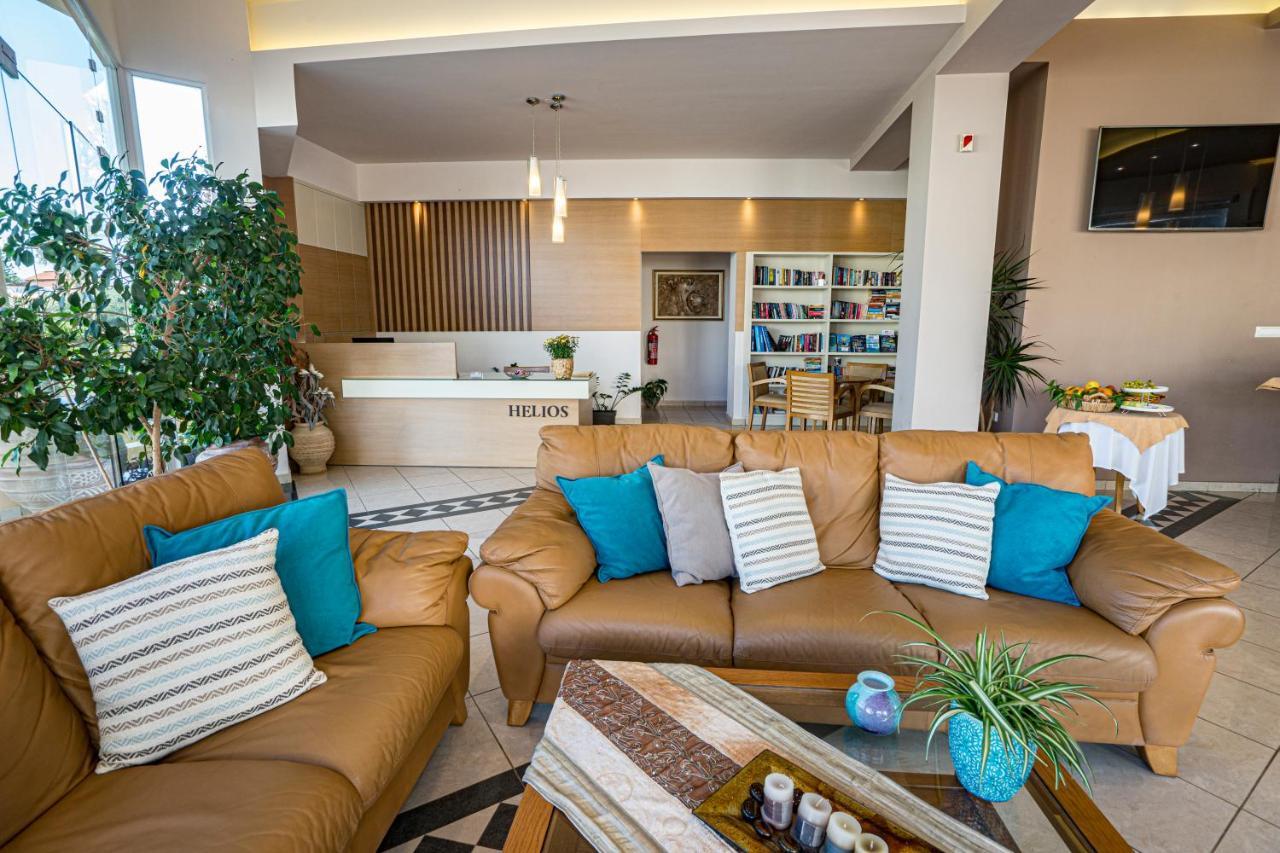 Helios Apartments カト・ダラトソ エクステリア 写真